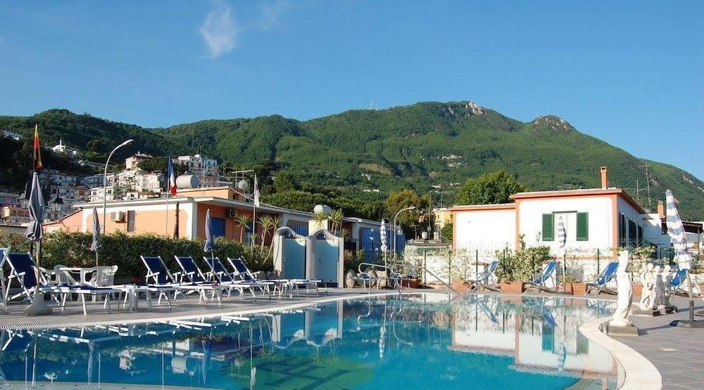 Hotel Terme Rosaleo Casamicciola Terme Esterno foto